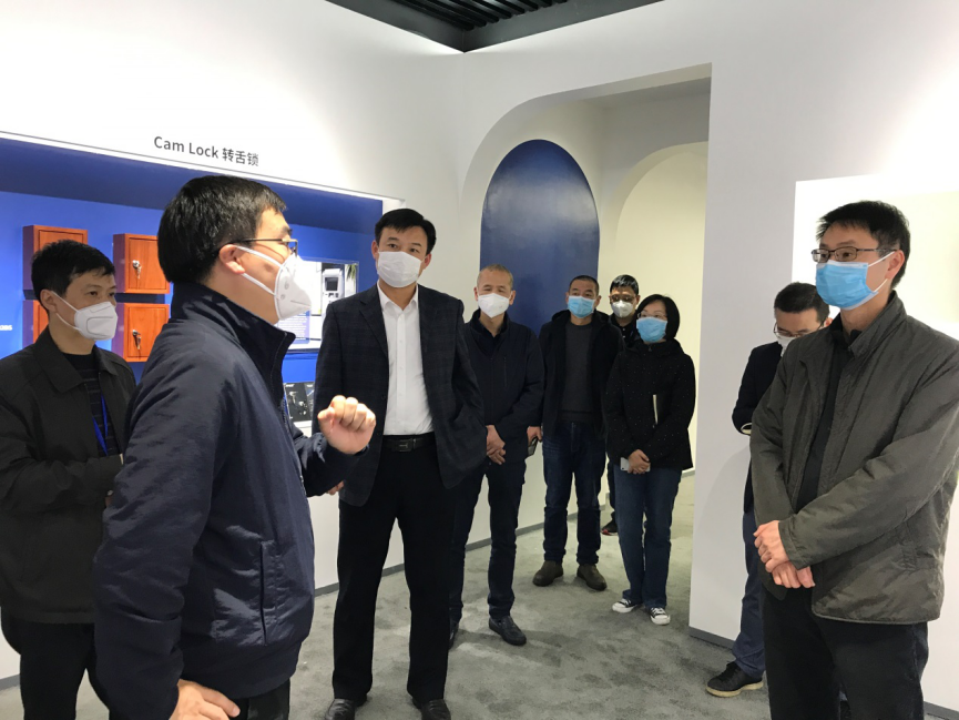 集美区领导来访！星空电子防疫与复产工作获肯定